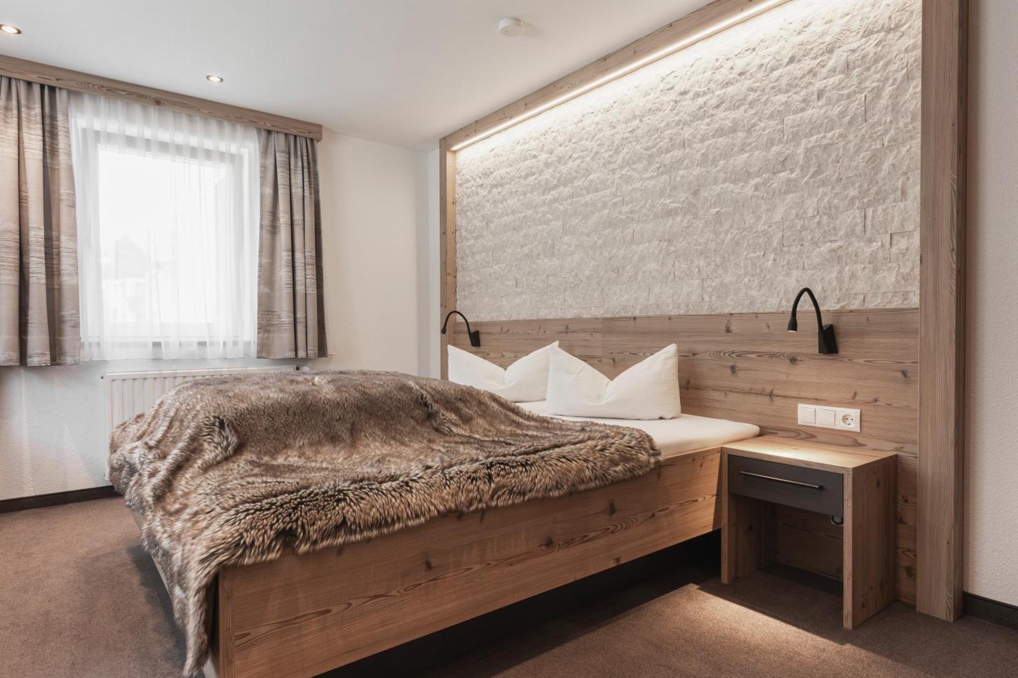 Birkheim Hotel Ischgl Ruang foto