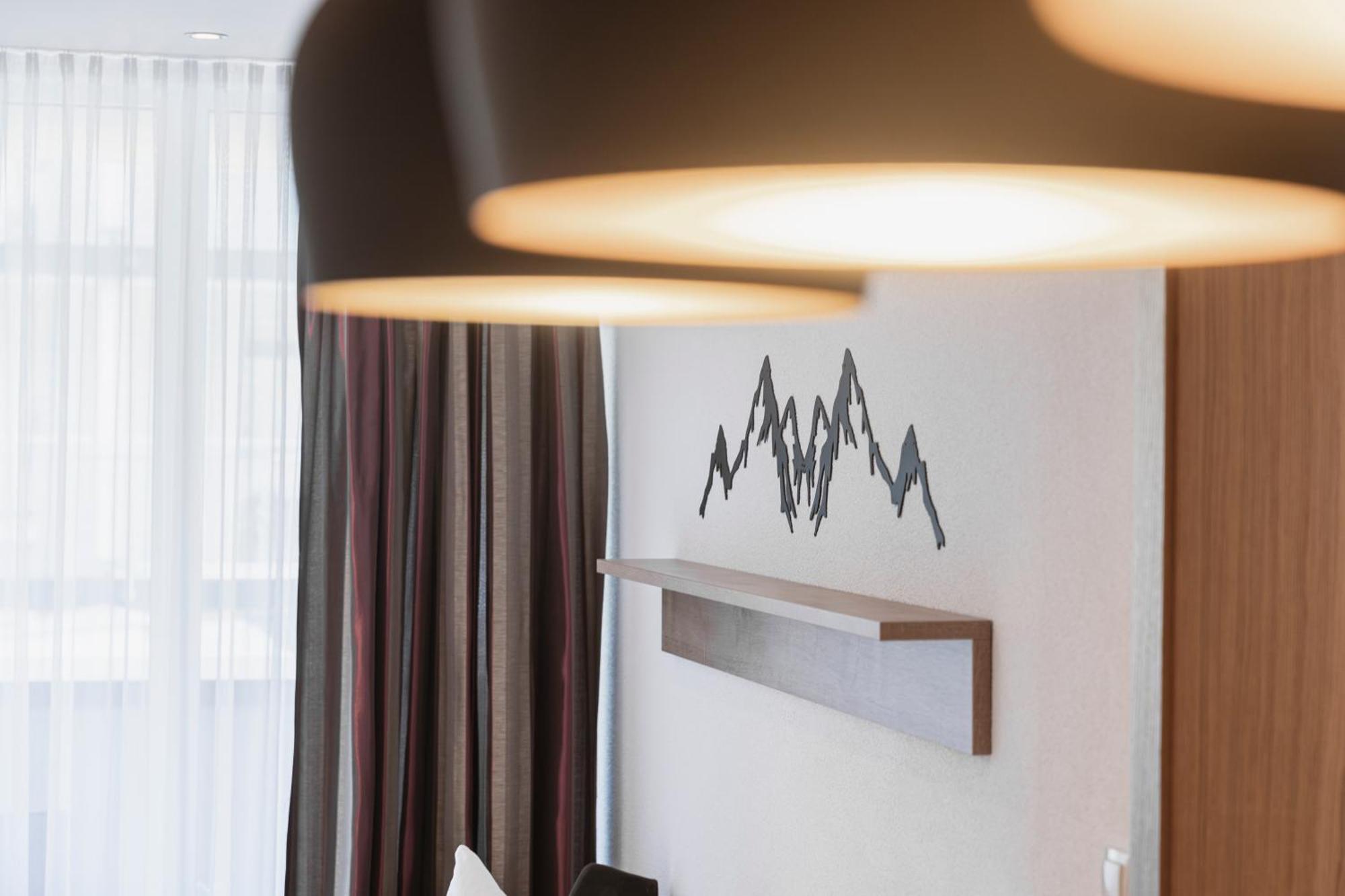 Birkheim Hotel Ischgl Ruang foto