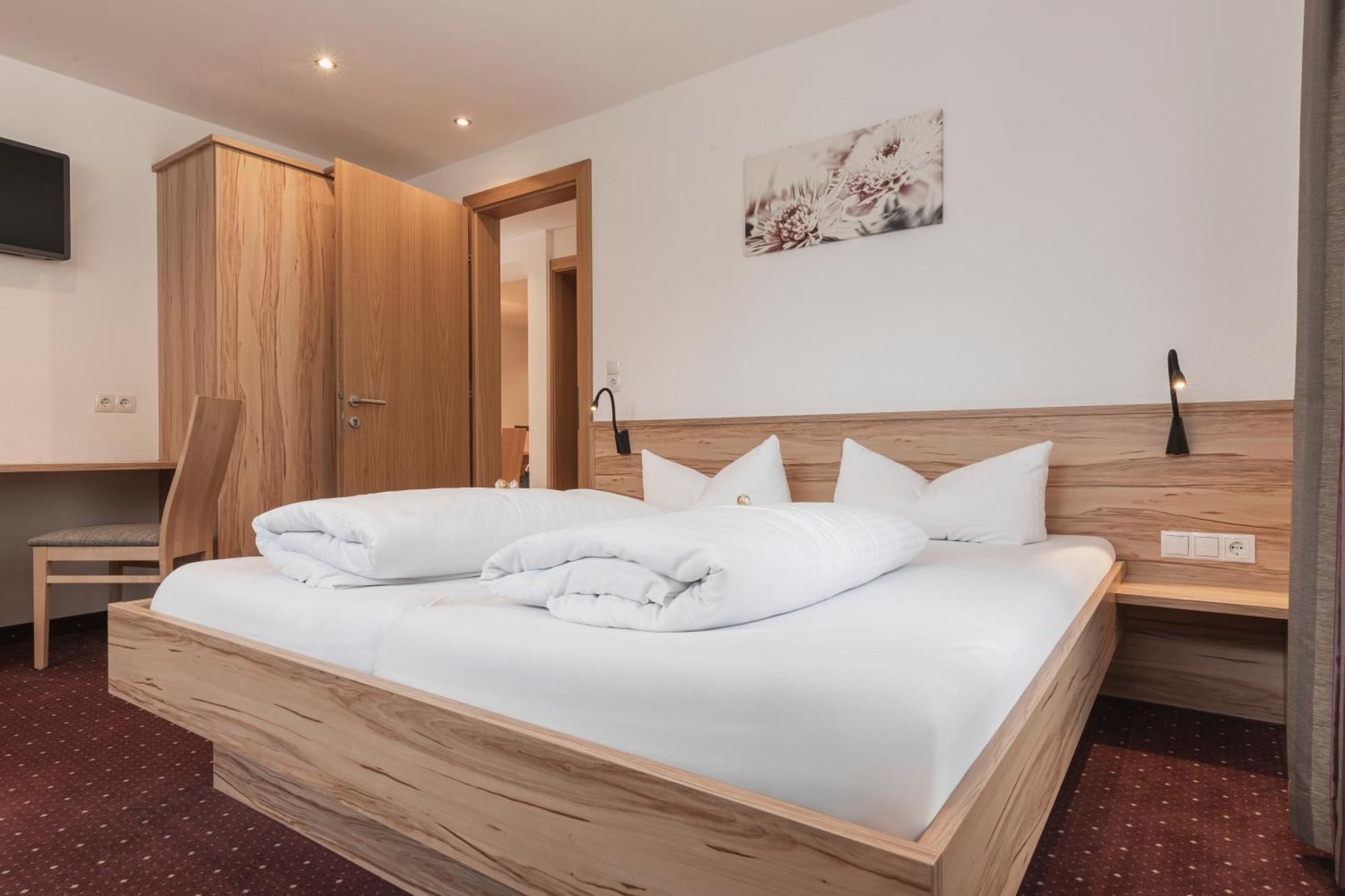 Birkheim Hotel Ischgl Ruang foto