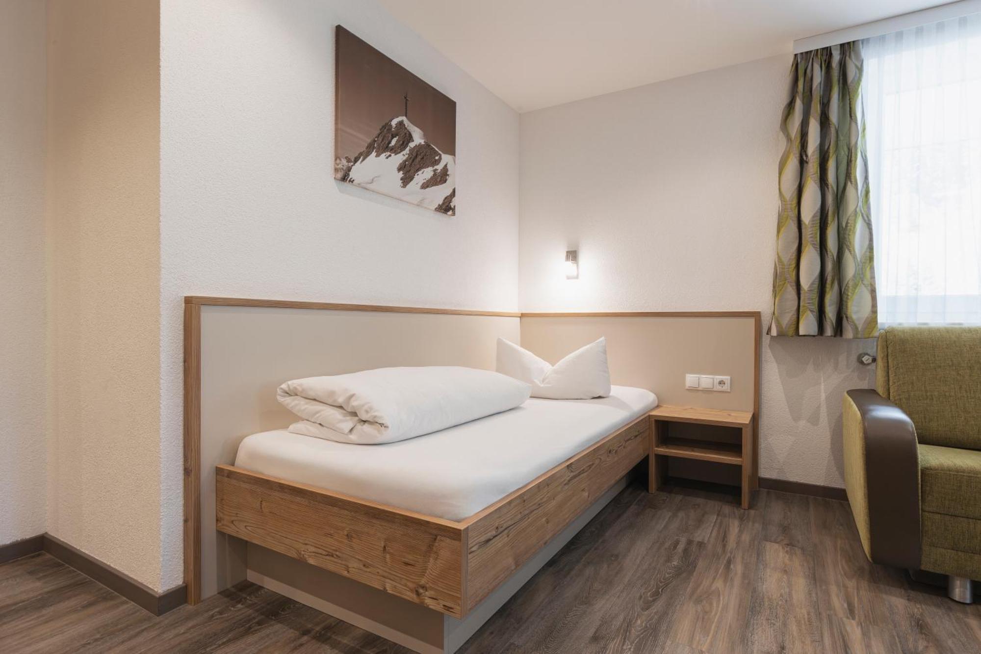 Birkheim Hotel Ischgl Ruang foto
