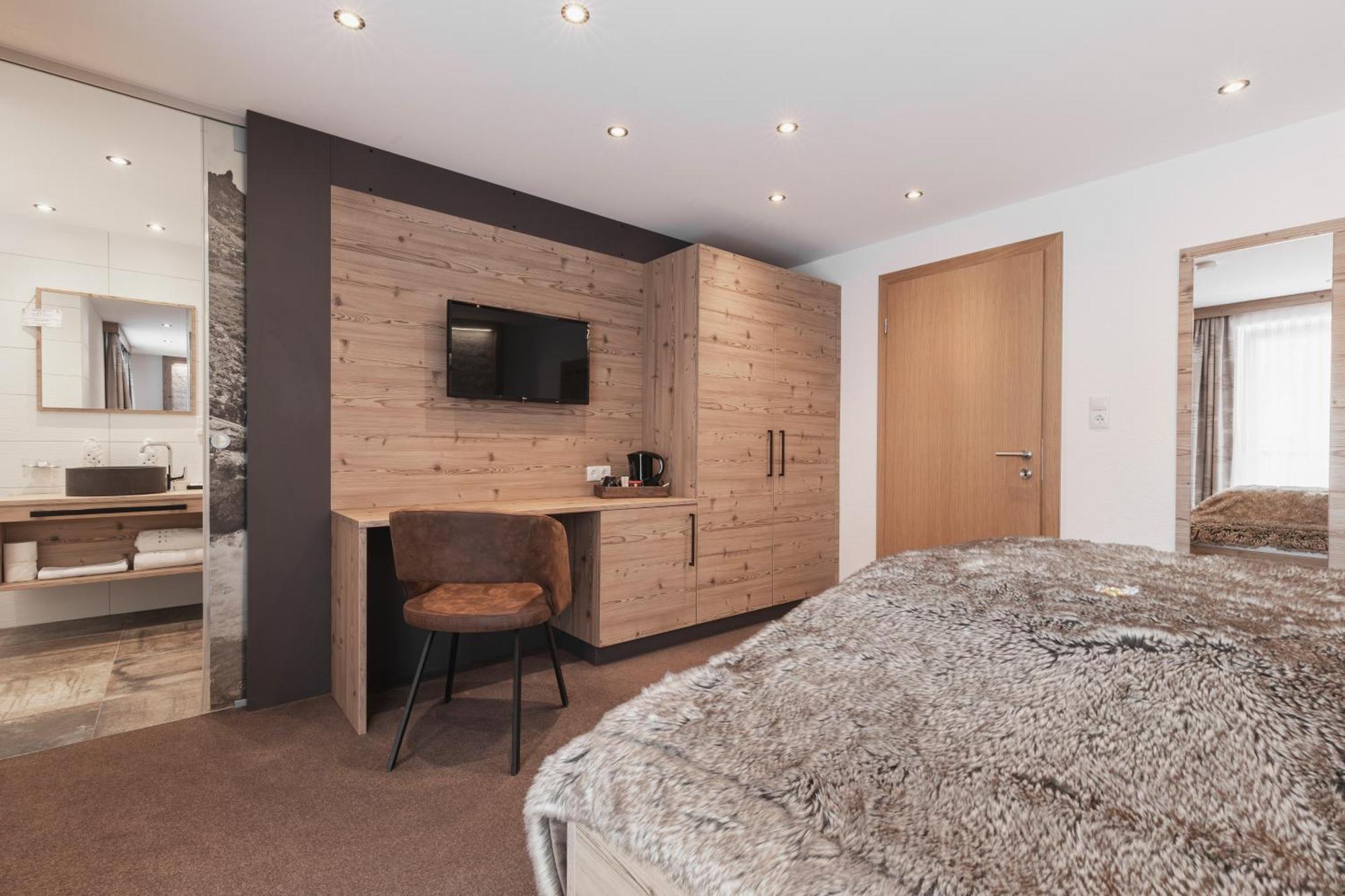 Birkheim Hotel Ischgl Bagian luar foto